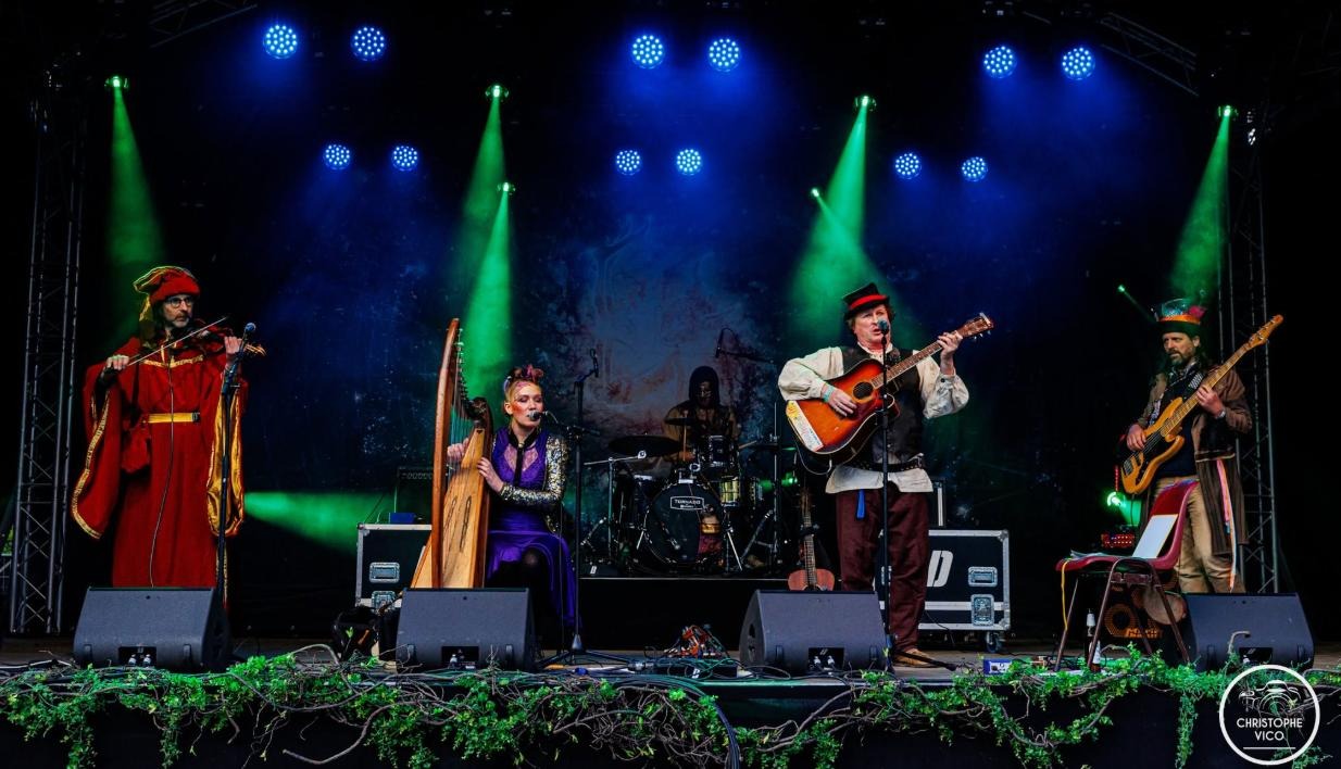 Monty Pagan & Freaky Folk Clowning — Het Groene Veld (Machinegebouw), Amsterdam